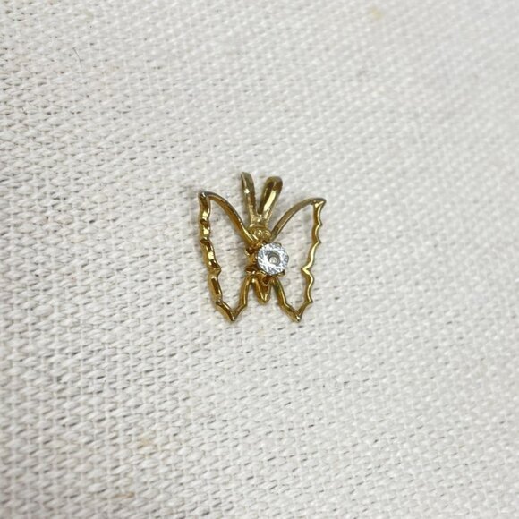 Butterfly Openwork Pendant With Diamond Chip Gold Tone Necklace Vintage - Picture 4 of 9